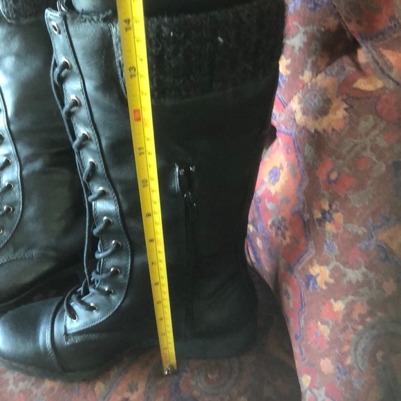 Boots - Picture 5 of 5